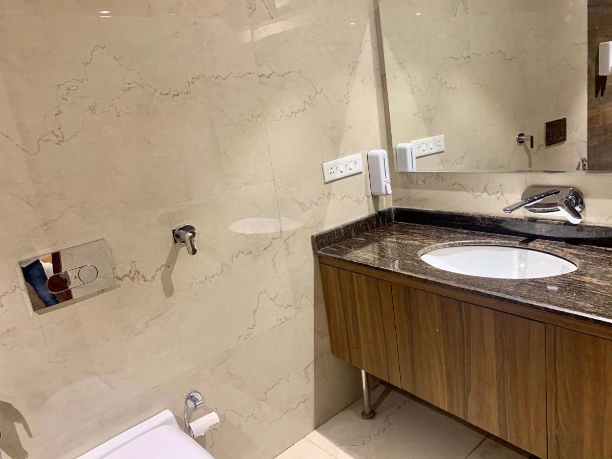Hotel Amber Rudrapur Luaran gambar