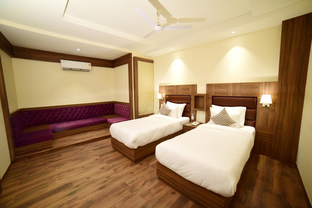 Hotel Amber Rudrapur Luaran gambar