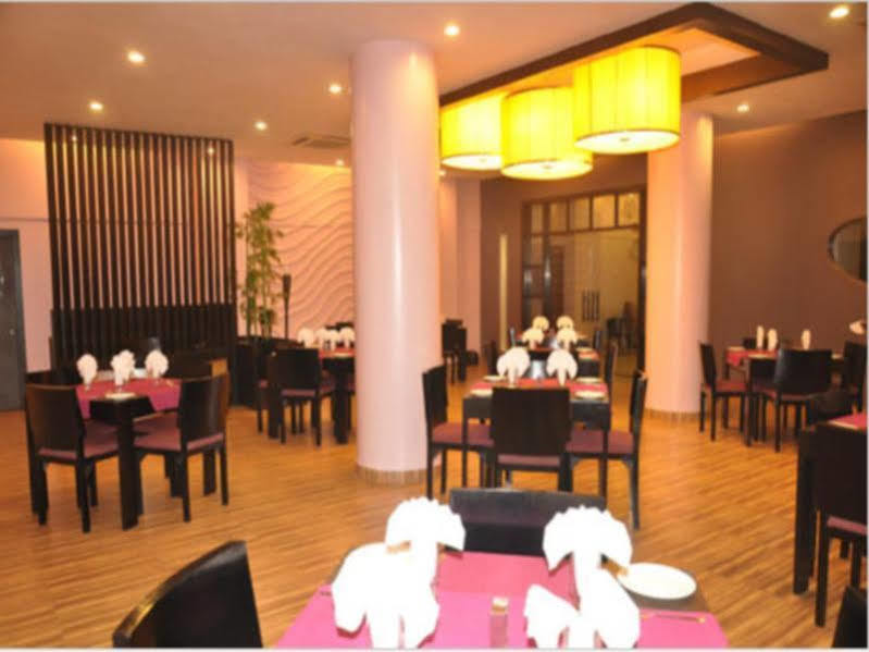 Hotel Amber Rudrapur Luaran gambar