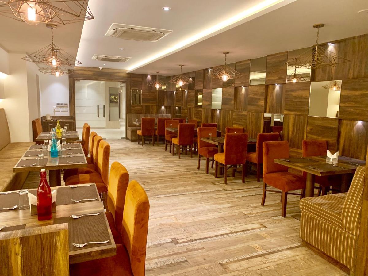 Hotel Amber Rudrapur Luaran gambar